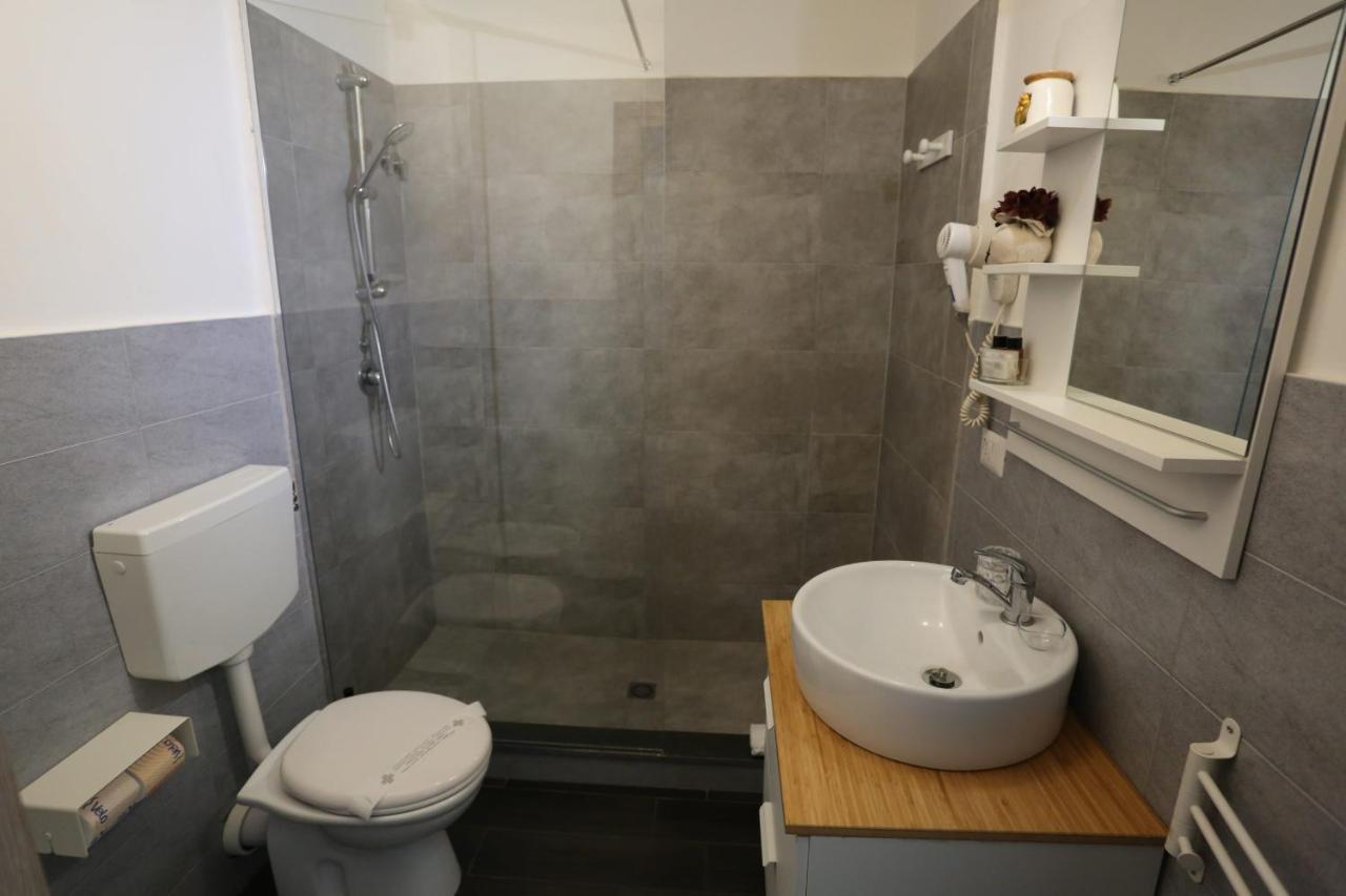 MAVA' b&b Catania-Fontanarossai nemzetközi repülőtér Kültér fotó